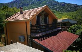 Меблированный дом с гаражом, Бар, Черногория за 155 000 €