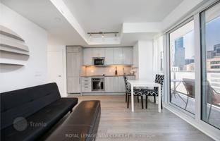 5-комнатная квартира на Мутуал-стрит за C$929 000