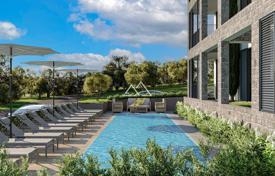 Апартаменты в новом доме с бассейном в Тивате за 152 000 €
