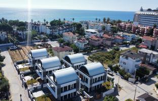 4-комнатная вилла 221 м² в Конаклы за 32 639 000 TRY