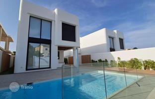 4-комнатная вилла 165 м² в Эль Альбире за 895 000 €