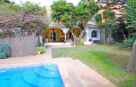 Уютная вилла с террасой, бассейном и садом, недалеко от пляжа, Эстепона, Андалусия, Испания за 595 000 €