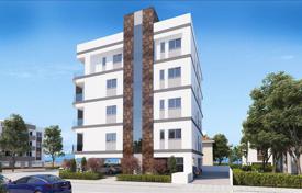 Новая малоэтажная резиденция в 100 метрах от моря, в деловом центре Лимассола, Кипр за От 867 000 €