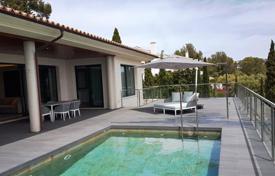 Современная вилла с садом, бассейном, парковкой и террасой, Пальма‑де-Майорка, Испания за 4 250 000 €