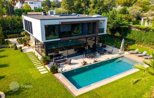 10-комнатная вилла в Антибе за 9 500 000 €