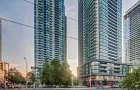 Квартира в Янг-стрит, Торонто, Онтарио,  Канада за C$739 000