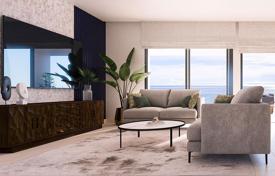 Апартаменты с видом на море в 500 м от пляжа в Фуэнхироле за 393 000 €