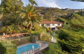 Меблированная вилла с бассейном и садом, Фуншал, Португалия за 1 500 000 €