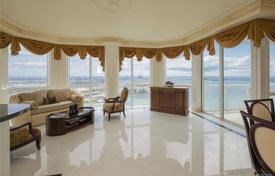 Меблированная квартира с видом на океан в резиденции на первой линии от пляжа, Майами, Флорида, США за 1 615 000 €