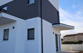 Дом Продаем дом на завершающей стадии строительства, Юршичи за 625 000 €
