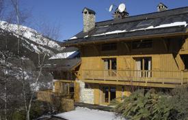 Роскошное шале на горнолыжном курорте Марибель, Франция за 32 600 € в неделю