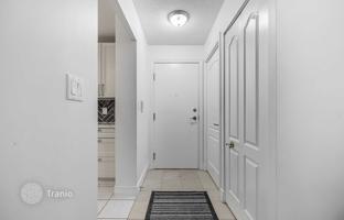 5-комнатная квартира в Янг-стрит за C$1 050 000