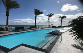 Комфортабельные апартаменты с частным гаражом, бассейном, террасой и видом на океан, Санни Айлс Бич, США за $4 472 000
