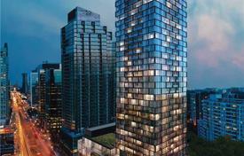 Квартира в Янг-стрит, Торонто, Онтарио,  Канада за C$930 000