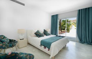 11-комнатная вилла 322 м² в Марбелье за 2 880 000 €