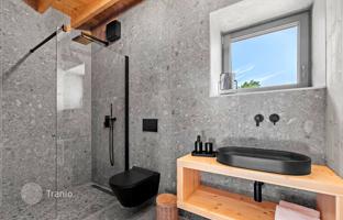 5-комнатный дом 310 м² в Мотовуне за 1 900 000 €