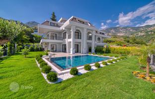 6-комнатная вилла 430 м² в Алании за 77 907 000 TRY