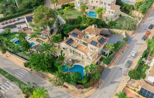 5-комнатная вилла 483 м² в Марбелье за 1 990 000 €