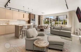 4-комнатный таунхаус 193 м² в Эстепоне за 695 000 €
