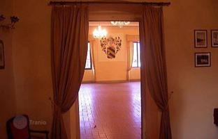 5-комнатная вилла 1 200 м² в Ареццо за 1 500 000 €