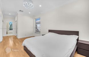 5-комнатный дом 334 м² в Лейк Уорте за $875 000