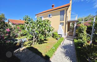 9-комнатный дом 250 м² в Малинске за 710 000 €