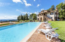Большое поместье с садом, бассейнами и гаражом, Умбрия, Италия за 1 970 000 €
