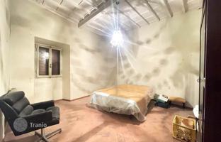 13-комнатная квартира 631 м² в Риньяно-суль-Арно за 900 000 €