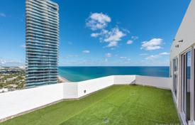 Белоснежная двухуровневая квартира с потрясающим видом на океан в Санни-Айлс-Бич, Флорида, США за 2 853 000 €