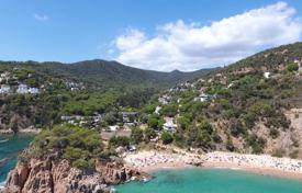Элитная вилла с бассейном в шаге от пляжа, Росамар, Жирона, Коста-Брава, Испания за 2 200 000 €