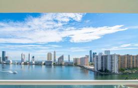 Современная квартира с видом на океан в резиденции на первой линии от набережной, Авентура, Флорида, США за $1 227 000