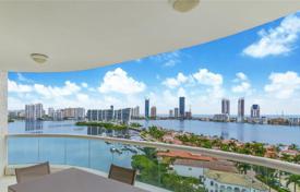 Уютная квартира с видом на океан в резиденции на первой линии от пляжа, Авентура, Флорида, США за $1 025 000