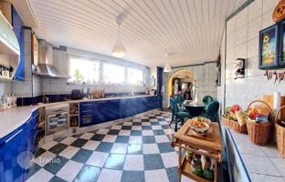 5-комнатный дом 568 м² в Бухаресте за 1 300 000 €