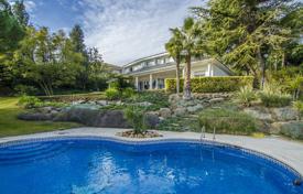 Комфортабельная эксклюзивная вилла с бассейном, садом и видом на море в престижном жилом комплексе, Сан-Висенс‑де-Монтальт, Испания за 1 750 000 €