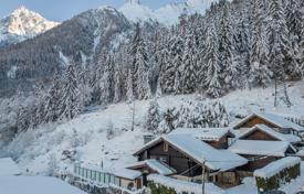 Особняк в Шамони, Овернь — Рона — Альпы, Франция за 2 200 000 €