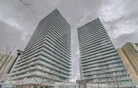 Квартира в Янг-стрит, Торонто, Онтарио,  Канада за C$742 000