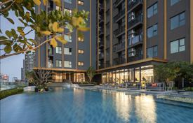 Высотная резиденция с бассейном и зонами отдыха в фешенебельном районе Бангкока, Таиланд за От $129 000
