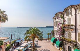 Просторные апартаменты с видом на озеро Гарда, Гардоне-Ривьера, Италия за 540 000 €