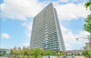 4-комнатная квартира в Квинсвей за C$905 000