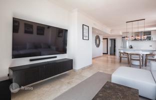 5-комнатная квартира 167 м² в Бенаависе за 795 000 €