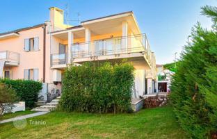 5-комнатная квартира 146 м² в Камайоре за 498 000 €
