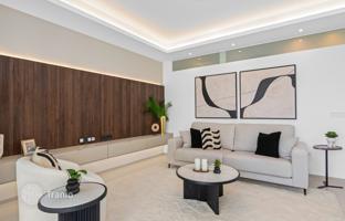 3-комнатный коттедж 108 м² в Сьюдад-Кесада за 384 000 €