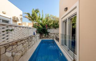 3-комнатная вилла 100 м² в Ханье за 450 000 €