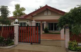 Дом в городе в Паттайе, Чонбури, Таиланд за 149 000 €