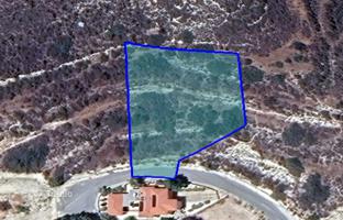 Земельный участок 2 542 м² в Палозии за 360 000 €