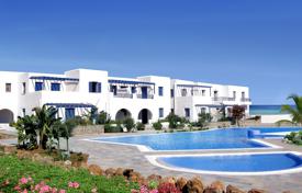 Резиденция с бассейном рядом с морем, Парос, Греция за От 252 000 €