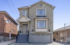 Дом в городе в Этобико, Торонто, Онтарио,  Канада за C$1 733 000