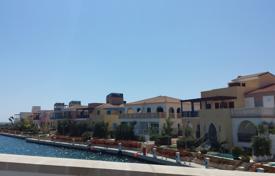 Комфортабельная вилла с парковкой, бассейном, частным причалом, верандами и видом на море, Лимассол, Кипр за 2 950 000 €