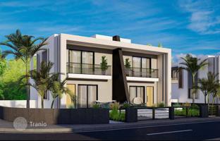 7-комнатная вилла 425 м² в Фамагусте за 332 000 €