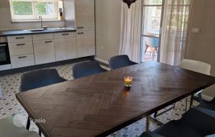 7-комнатный дом 177 м² в Порече за 630 000 €